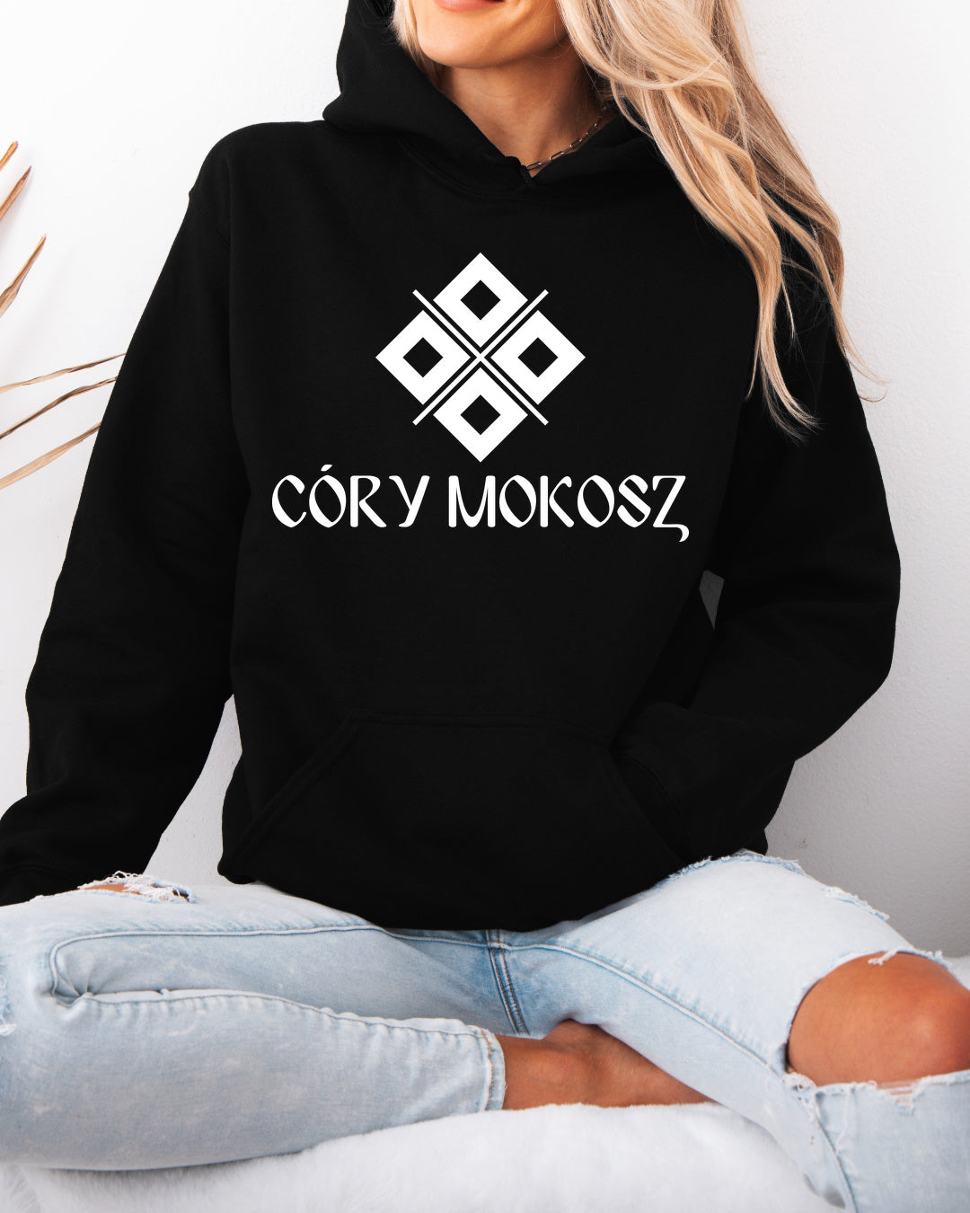 Córy Mokosz — Czarny