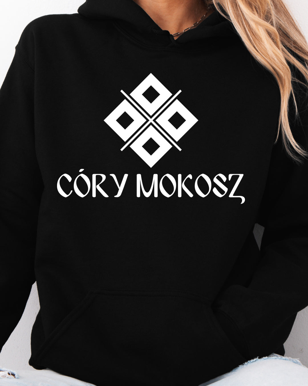 Córy Mokosz — Czarny