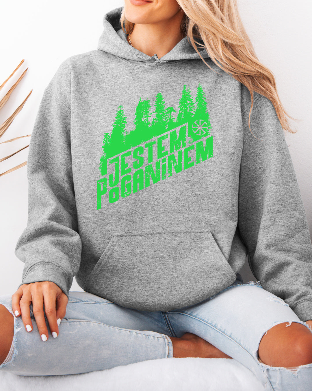 Jestem Poganinem II — Szary