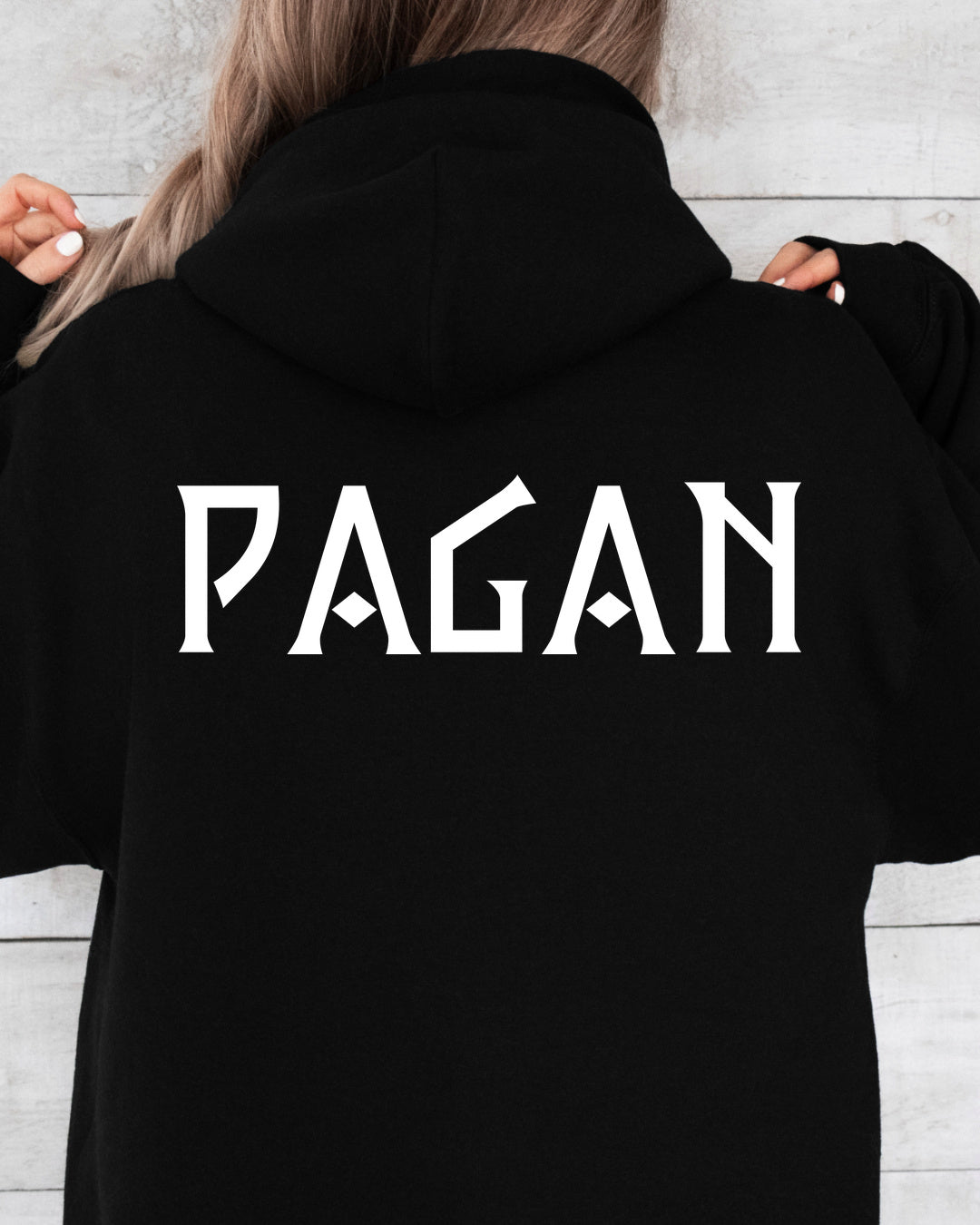 Pagan — Czarny