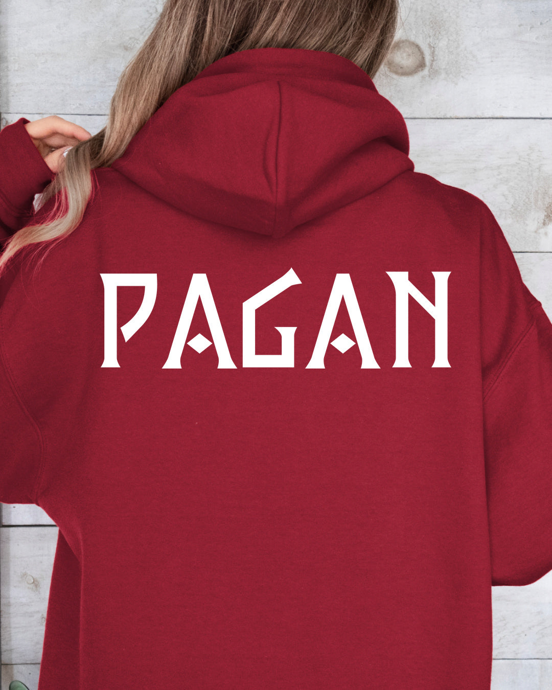 Pagan — Czerwony