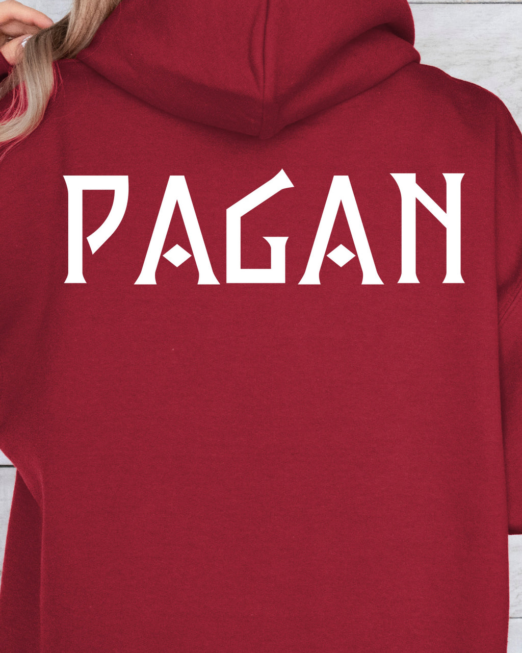 Pagan — Czerwony