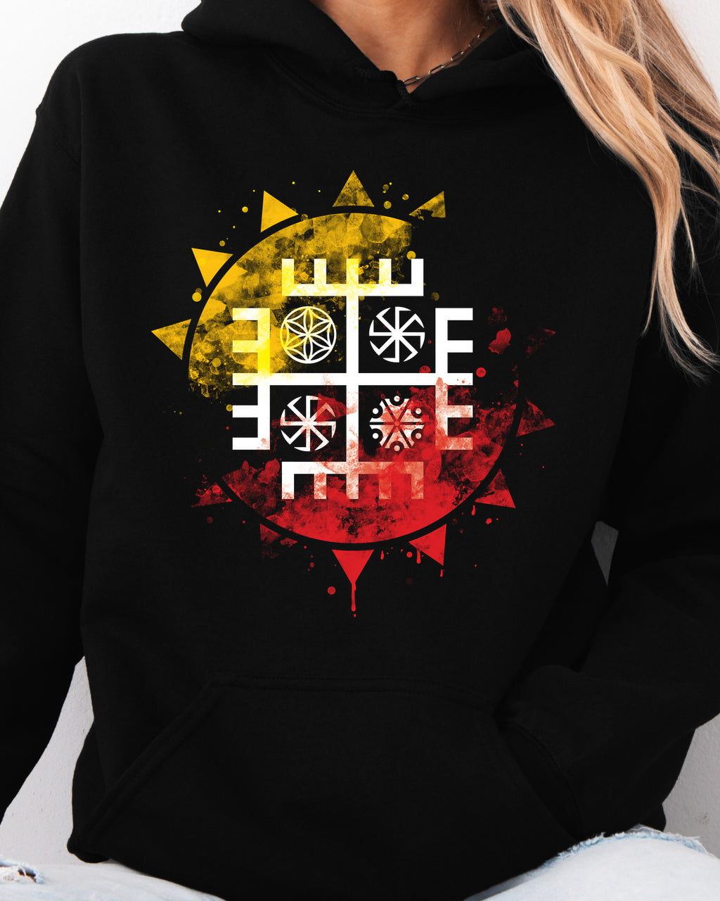 Ręce Boga Słońce — Czarny