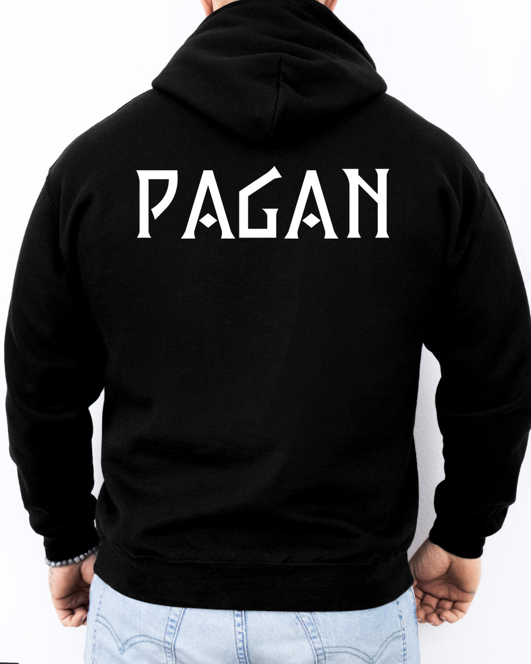 Pagan — Czarny
