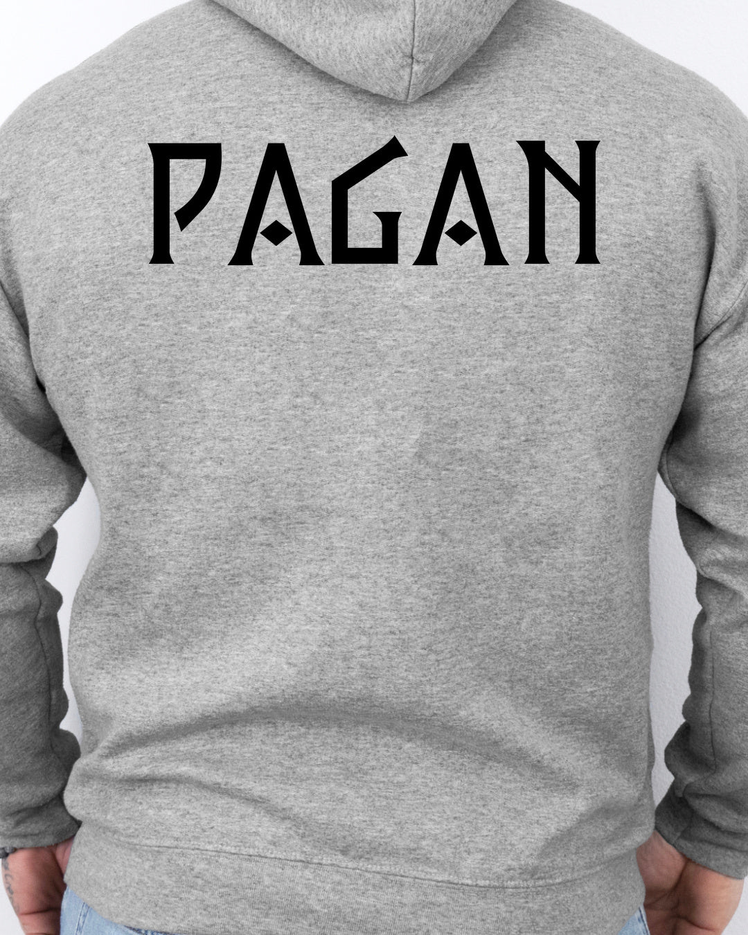 Pagan — Szary