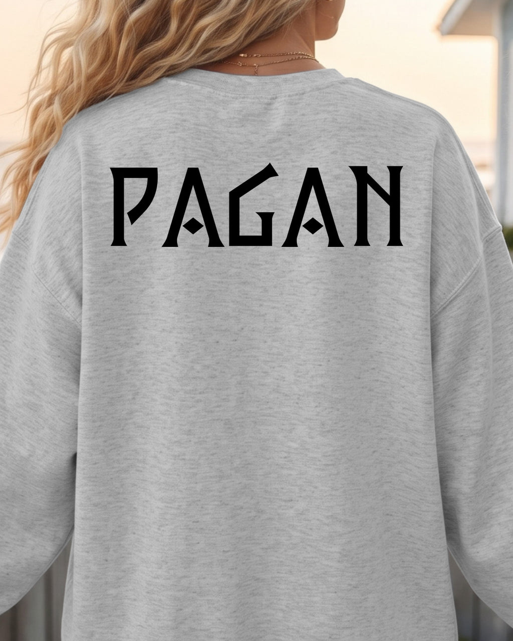 Pagan — Szary