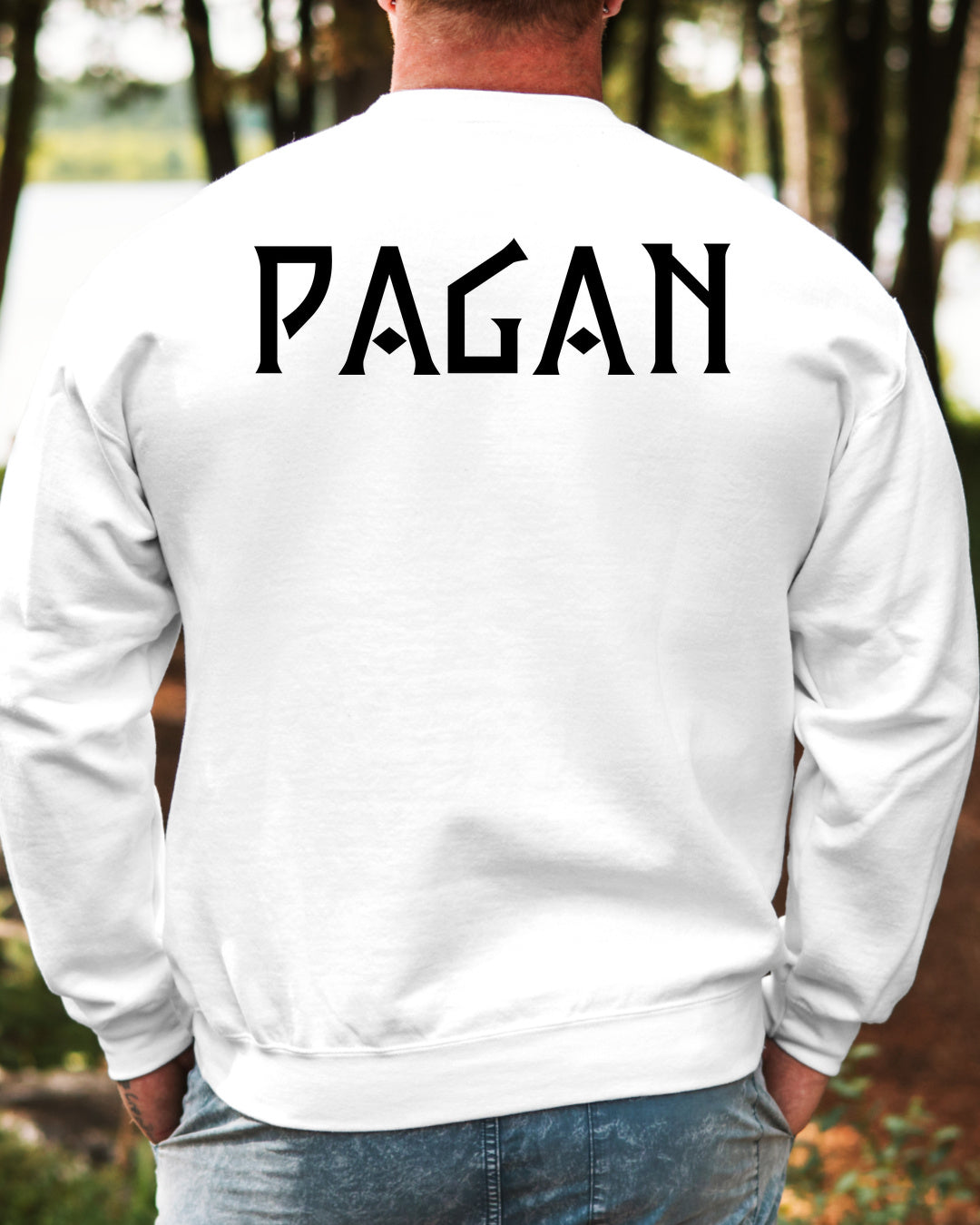 Pagan — Biały