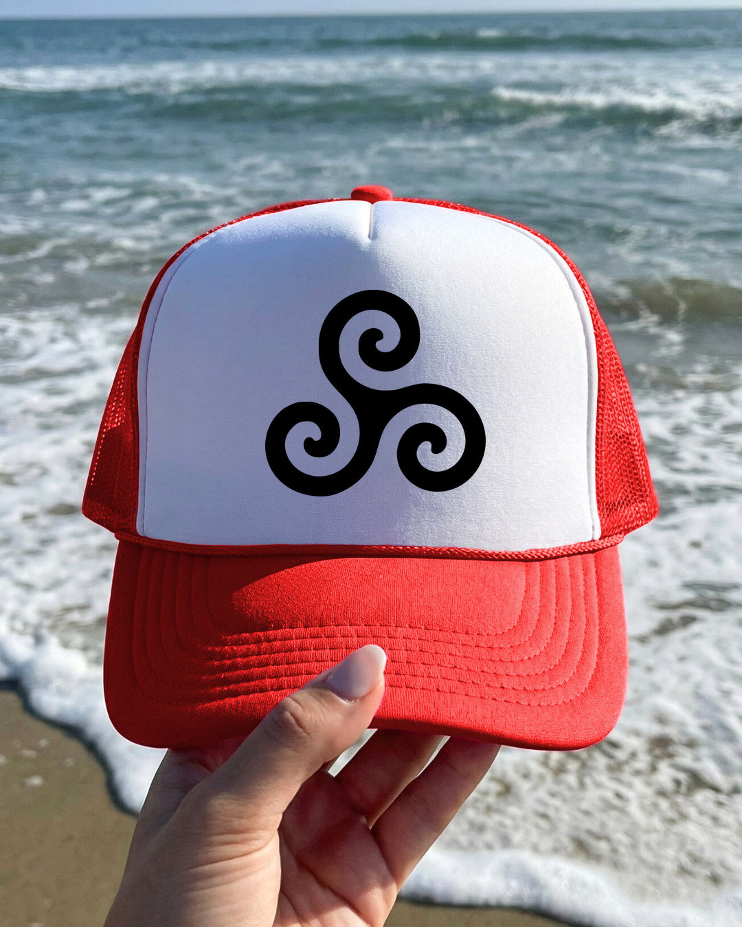 Triskelion — Czerwony